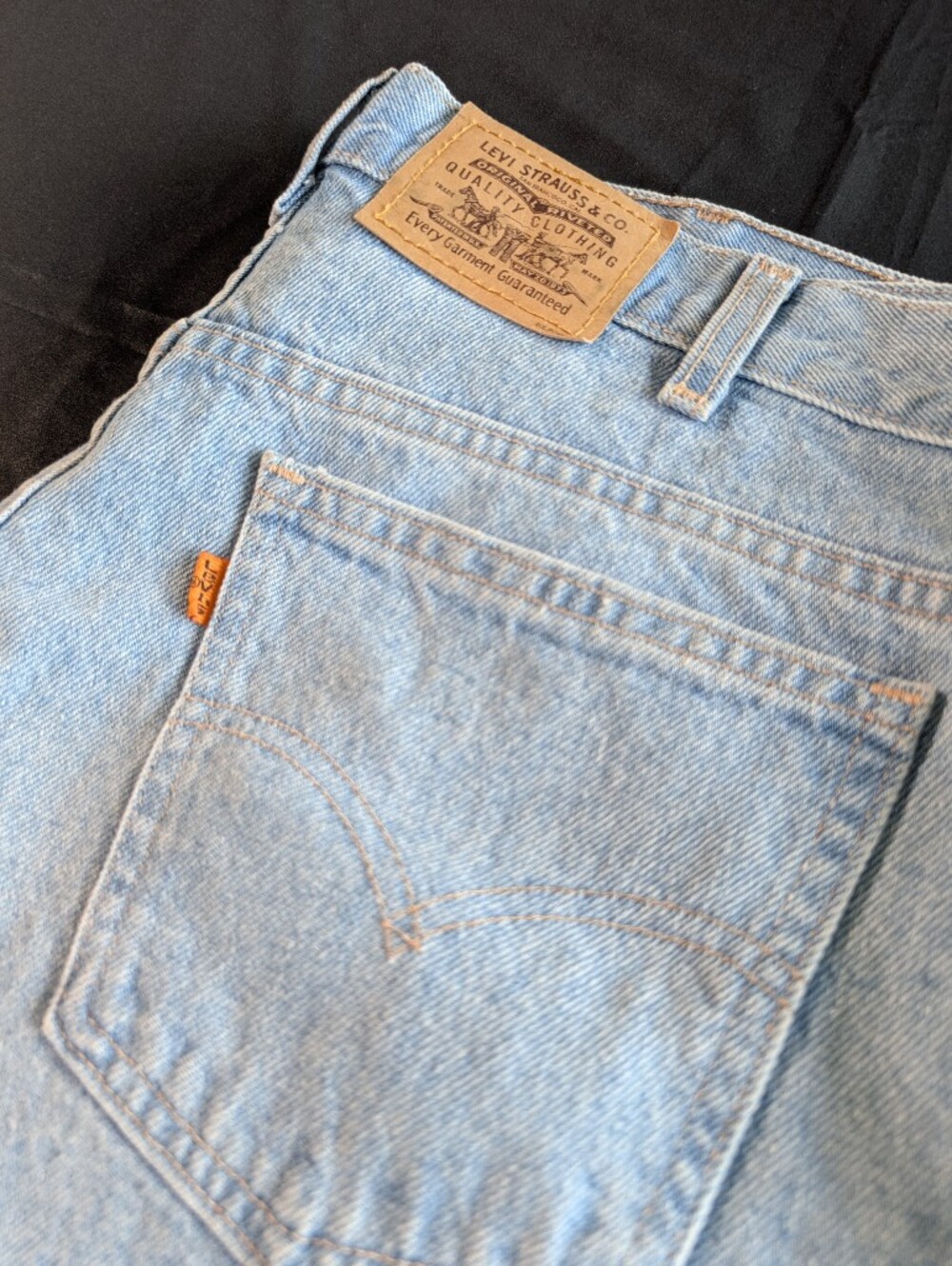 Vintage Levi's Orange Tab Men's Light Wash Blue Relaxed Denim Jeans 36 X 30